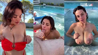 Mamada y paja rusa en la piscina – Alexa Pearl